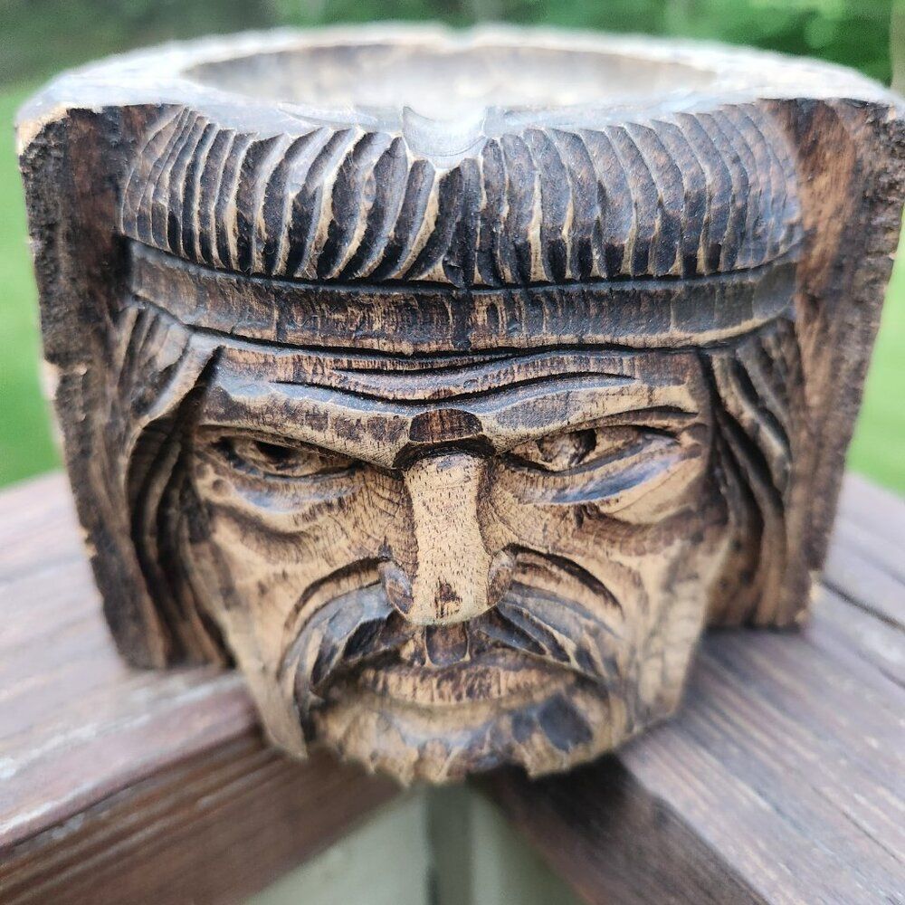 Carved Wood Native American Indian Man Smoking Ashtray Folk Art 3" Tall Vintage - Picture 7 of 8